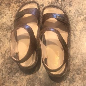 Algeria leather sandals